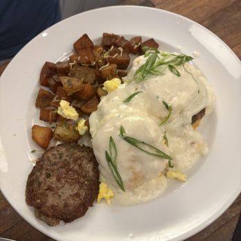 Jams Midtown - Biscuits and Gravy with additional sausage patty for extra - Bars Near Me - Omaha, Nebraska Jams Midtown - Biscuits and Gravy with additional sausage patty for extra - Bars Near Me - Omaha, Nebraska