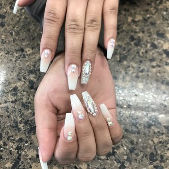 Diamond 3D Nails - Nail Salons Near Me - Azusa, California