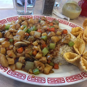Rose Garden - Garlic chicken special with fried rice and crab Rangoon. - Chinese Near Me - Omaha, Nebraska