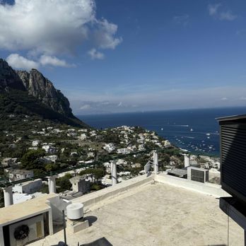 Pulalli - Wine Bars Near Me - Capri, NA Pulalli - Wine Bars Near Me - Capri, NA