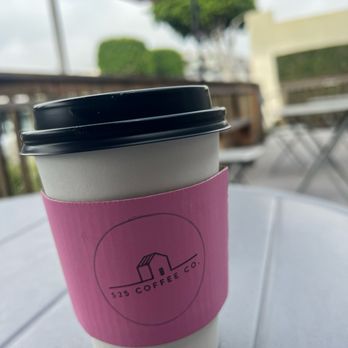 525 COFFEE CO. - Outside patio with metal chairs and some benches. - Coffee & Tea Near Me - Fullerton, California