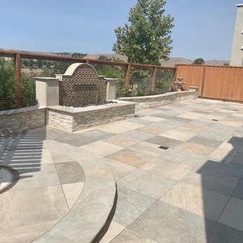 Nine Orange Landscaping - Backyard in day light - Landscaping Near Me Nine Orange Landscaping - Backyard in day light - Landscaping Near Me