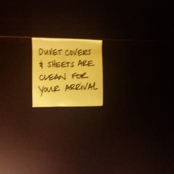 Hampton Inn Syracuse Clay - The post-it note left on each headboard. - Hotels Near Me - Liverpool, New York
