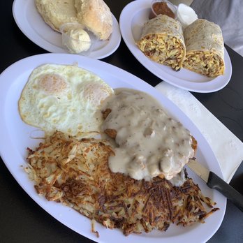Frank's Downtown Cafe - Chicken fried chick && breakfast burrito - Cafes Near Me - Manteca, California