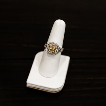 Diamond Treasures - Jewelry Near Me - Dallas, Texas