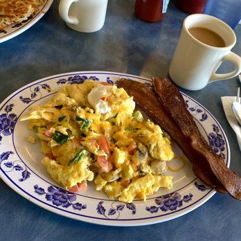 Pete's Egg Nest - California scramble, bacon, coffee. - Breakfast & Brunch Near Me - Seattle, Washington