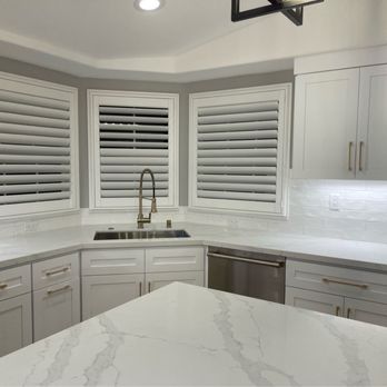 Modern Creations - Kitchen - big single sink and lots of counter space - General Contractors Near Me Modern Creations - Kitchen - big single sink and lots of counter space - General Contractors Near Me