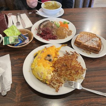 Solvang Restaurant - Scrambled egg and the combination plate with the meatball and the sausage is so good - Scandinavian Near Me - Solvang, California Solvang Restaurant - Scrambled egg and the combination plate with the meatball and the sausage is so good - Scandinavian Near Me - Solvang, California