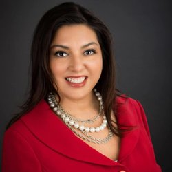 Roya Khavari - Signature Real Estate Group