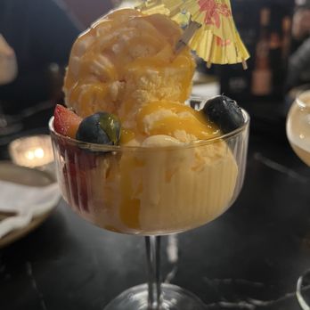Chiang Mai Junction - Mango ice cream - Thai Near Me - Toronto, Ontario