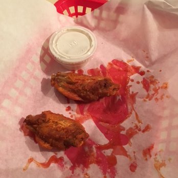 Uncle Howie's Pizza - Maile needs to have some real wings if she thinks these are GRUB! - Pizza Near Me - Redlands, California Uncle Howie's Pizza - Maile needs to have some real wings if she thinks these are GRUB! - Pizza Near Me - Redlands, California