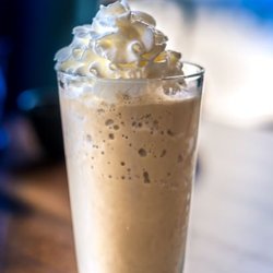 The Kochi Cafe - Kochi Kooler: Coconut Creme, Tahitian Vanilla Bean, Peanut Butter Blast, Coffee, Java Chip or Caramel Sea Salt... yum yum!!