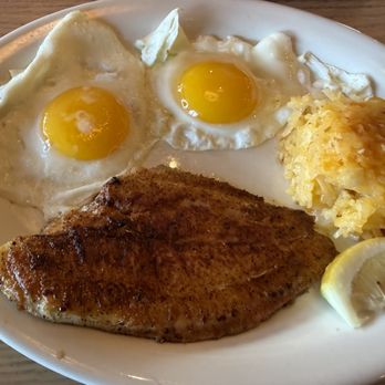 Cracker Barrel Old Country Store - Grilled Catfish with Hashbrown Casserole - Southern Near Me - Orlando, Florida
