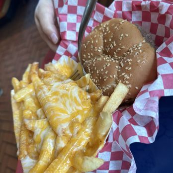 Rupe's Burgers - Burgers Near Me - Blackfoot, Idaho Rupe's Burgers - Burgers Near Me - Blackfoot, Idaho