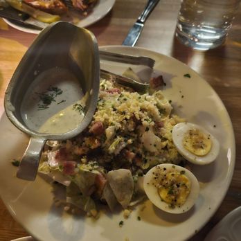 Au Cheval - Chopped Salad - Bars Near Me - Chicago, Illinois