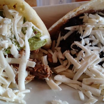 Arepas Cafe - Mami and Pabellón - Venezuelan Near Me - Astoria, New York