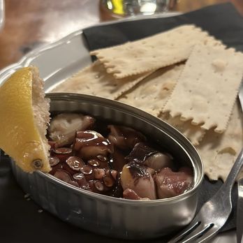 Common Restaurant  - Octopus - Cocktail Bars Near Me - Savannah, Georgia