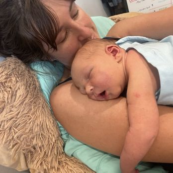 Full Circle Midwifery - Day after giving birth. Was rested and relaxed - Midwives Near Me - Honolulu, Hawaii