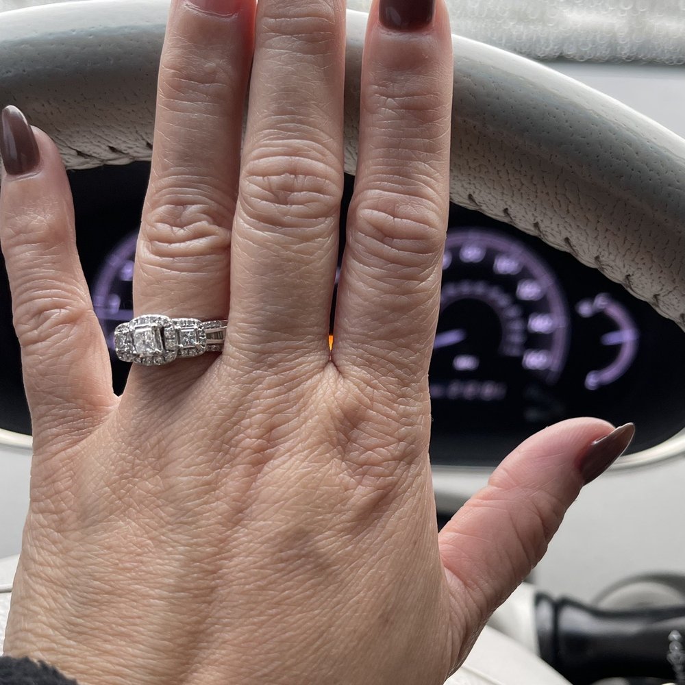 River Nail Spa - Chocolate brown ombré glitter nails - Nail Salons Near Me - San Jacinto, California River Nail Spa - Chocolate brown ombré glitter nails - Nail Salons Near Me - San Jacinto, California