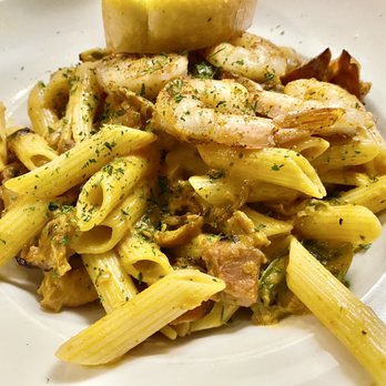 Cheddar's Scratch Kitchen - New Orleans Pasta! So good! Yum! - American Near Me - Lutz, Florida