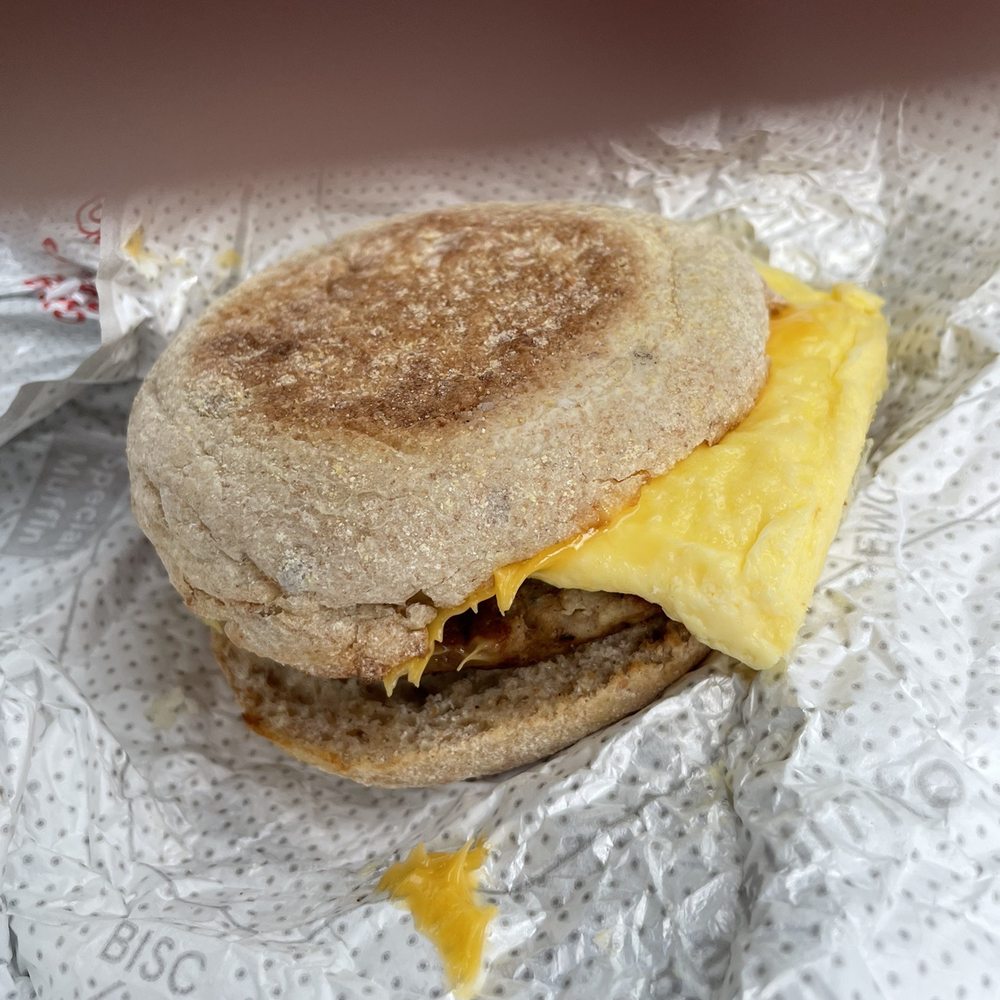 Chick-fil-A - Sausage, Egg & Cheese Muffin too dry - Fast Food Near Me - North Riverside, Illinois