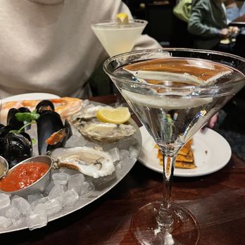 Parkshore Grill - Iced Seafood Bowl - Seafood Near Me - Saint Petersburg, Florida