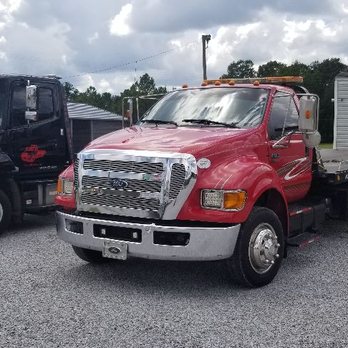 Ced's Towing and Service - Big Red - Roadside Assistance Near Me Ced's Towing and Service - Big Red - Roadside Assistance Near Me