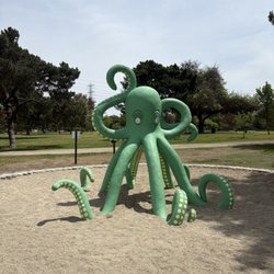 Legg Lake Park - Sculptures