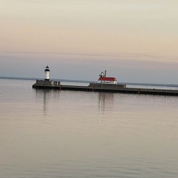 The Inn on Lake Superior - Hotels Near Me - Duluth, Minnesota The Inn on Lake Superior - Hotels Near Me - Duluth, Minnesota