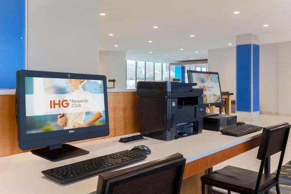 Holiday Inn Express & Suites Fort Worth Downtown by IHG by null