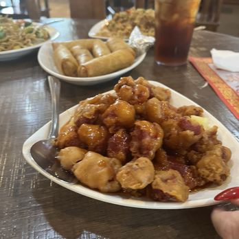 Four Seasons Chinese Restaurant - Sweet and sour pork - Dim Sum Near Me - Clovis, California