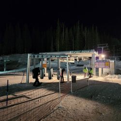 Sunrise Park Resort - Well lit lift area for night ski