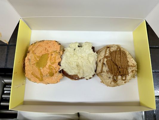 Benji's Buns by null