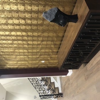 Rocky Beckner Wallcovering - Gold entry wall. Hard to match pattern. This is wall he repaired, cannot see it - Wallpapering Near Me Rocky Beckner Wallcovering - Gold entry wall. Hard to match pattern. This is wall he repaired, cannot see it - Wallpapering Near Me