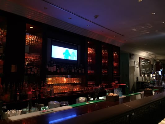 Nambar 10 12 Photos Sports Bars 中央区難波5 1 60 スイスホテル南海大阪 10f 浪速区 大阪市 大阪府 Japan Phone Number