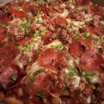 Upper Crust Pizza - Pizza Near Me - Milwaukee, Wisconsin