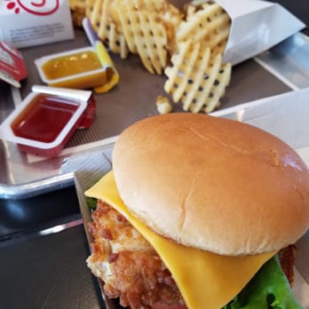 Chick-fil-A - #2 Combo (deluxe) - Fast Food Near Me - Bellevue, Washington