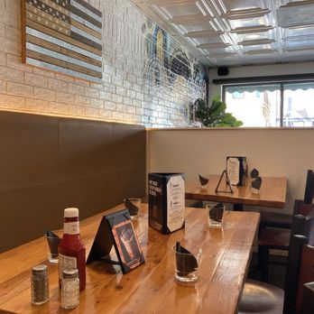 District Burger - Interior - Burgers Near Me - Broken Arrow, Oklahoma