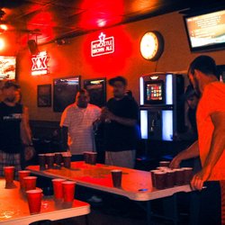 Pennison's Sports Pub - Waterpong