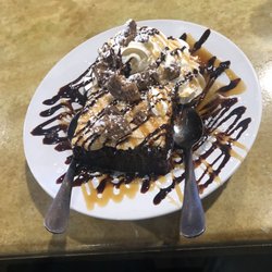 Sign of the Horse Brewery - Stout Chocolate Peanut Butter Cake