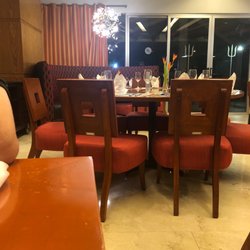 Carnivore - Dining room