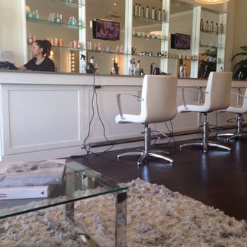 Dry A Blow-Dry Bar - Nice deco for sure. Very modern and girly - Makeup Artists Near Me - El Paso, Texas Dry A Blow-Dry Bar - Nice deco for sure. Very modern and girly - Makeup Artists Near Me - El Paso, Texas