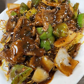 Swatow Restaurant - Beef with Black Bean Sauce Fried Noodle - Chinese Near Me - Toronto, Ontario