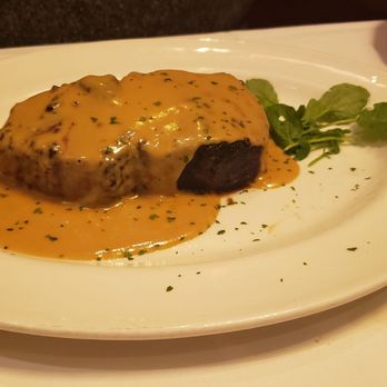 The Capital Grille - 14 oz new York strip au poivre - Steakhouses Near Me - Minneapolis, Minnesota The Capital Grille - 14 oz new York strip au poivre - Steakhouses Near Me - Minneapolis, Minnesota