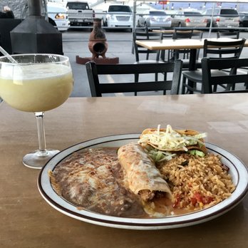 Casa Corona - Cute little ambience but I was left waiting here for way too long after I finished this :( - Mexican Near Me - Ridgecrest, California Casa Corona - Cute little ambience but I was left waiting here for way too long after I finished this :( - Mexican Near Me - Ridgecrest, California