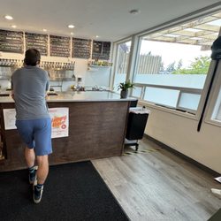 Broadview Tap House & Bottle Shop