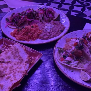 Antojitos Cocina Mexicana - Chicken quesadilla, Baja fish tacos and Carnitas tacos - Bars Near Me - Universal City, California Antojitos Cocina Mexicana - Chicken quesadilla, Baja fish tacos and Carnitas tacos - Bars Near Me - Universal City, California