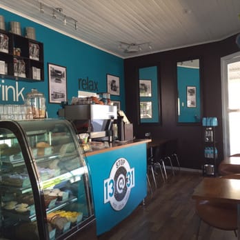 Stop 13 @ 31 - Plenty of comfy seating. Indoor and outdoor - Patisserie/Cake Shop Near Me - Paddington, QLD