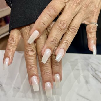 MOI Nails Studio - White wash and chrome - Nail Salons Near Me - Los Angeles, California MOI Nails Studio - White wash and chrome - Nail Salons Near Me - Los Angeles, California