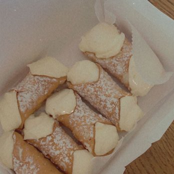 Shilling Hill Farm Catering - mini cannolis - Bakeries Near Me - Washington, Pennsylvania Shilling Hill Farm Catering - mini cannolis - Bakeries Near Me - Washington, Pennsylvania